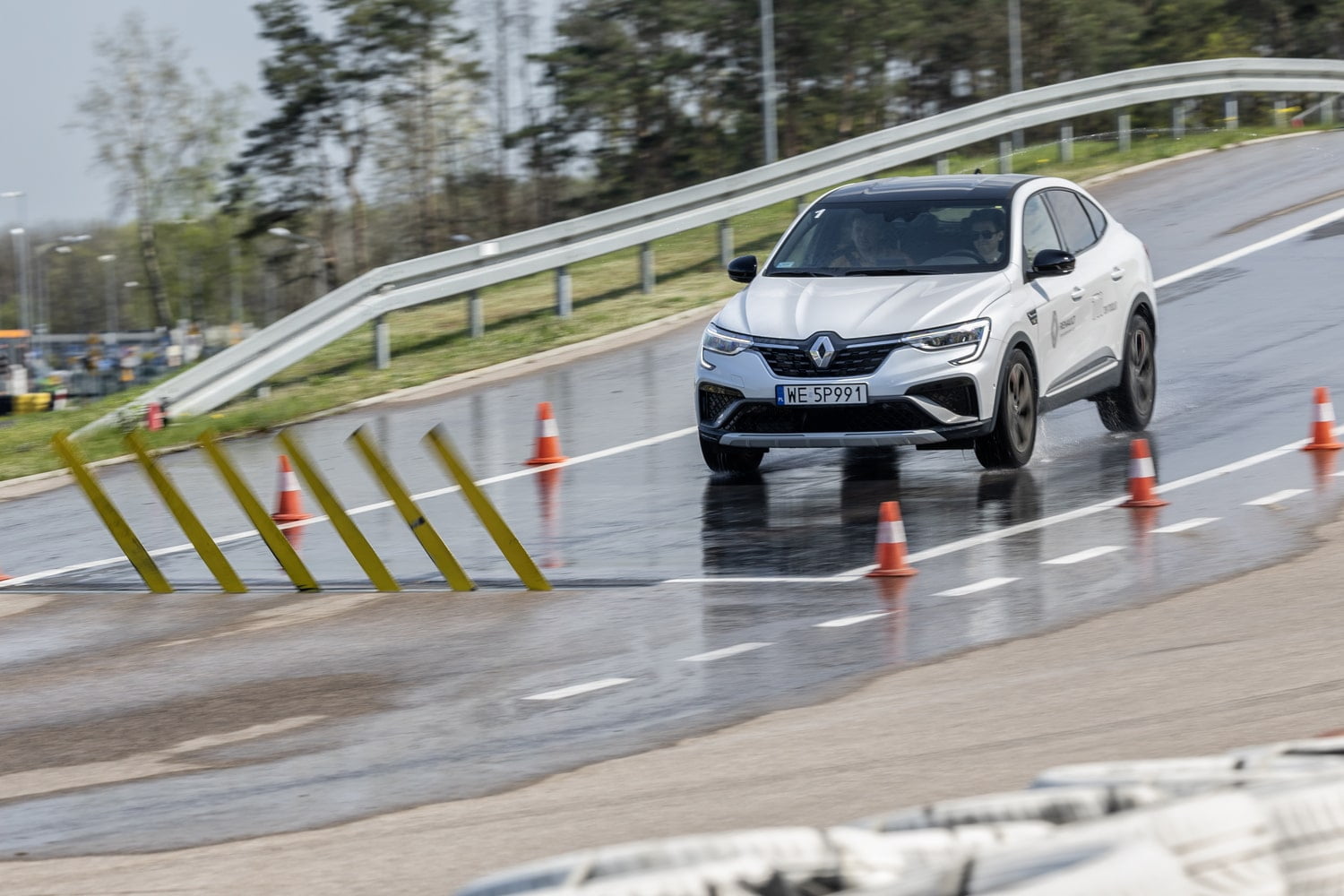 3 godziny tor modlin radio