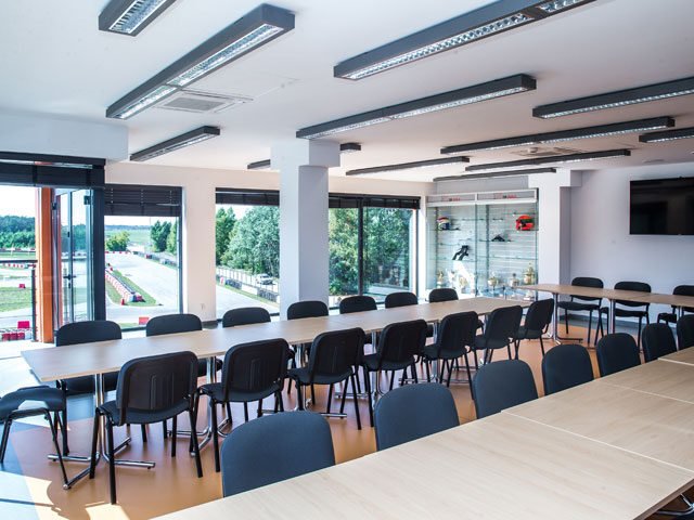 drugie pietro Tor Modlin